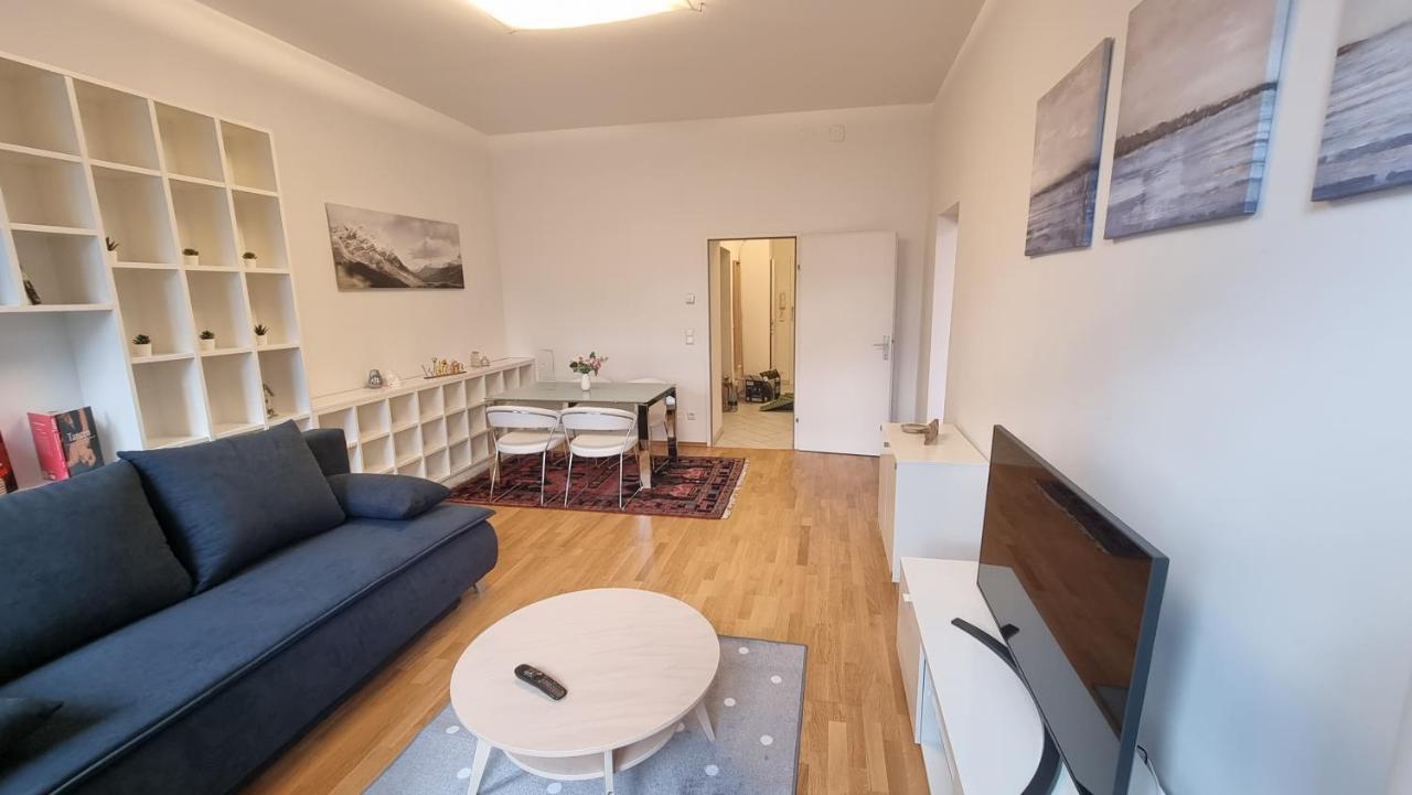Sunny Apartment Next To Metro 1Br เวียนนา ภายนอก รูปภาพ