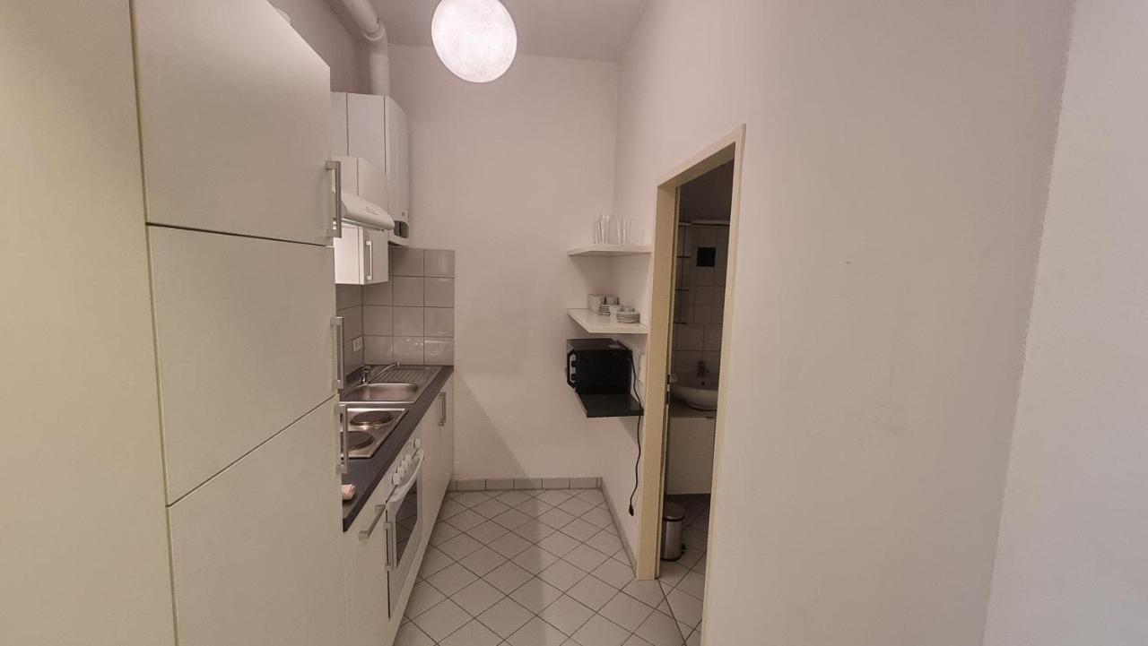 Sunny Apartment Next To Metro 1Br เวียนนา ภายนอก รูปภาพ