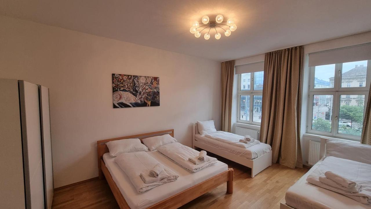 Sunny Apartment Next To Metro 1Br เวียนนา ภายนอก รูปภาพ